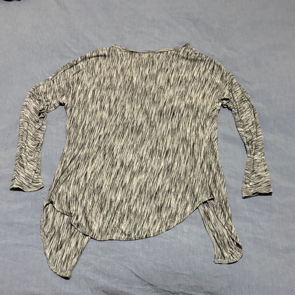 Wilfred Split Back Long Sleeve Top